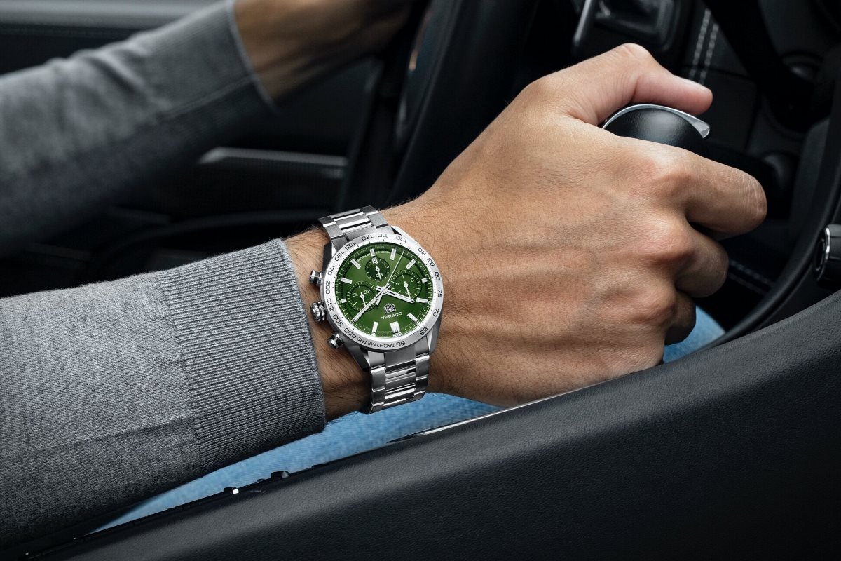 Sélection de montres “British Racing Green”, l'esprit de la course  automobile (Partie 2) - AUTOMOTIV PRESS